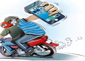 साहसी युवक ने दबोचे बाइक सवार दो बदमाश