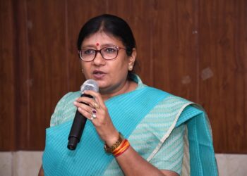 मैं किसी के कहने पर नहीं चलूंगी, लोग अपनी गलतफहमी दूर कर लें: कुलपति