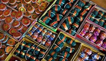 आगरा में 10 बजे तक होगी आतिशबाजी