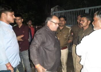 खंदौली में सीमेंट की फैक्ट्री में चौकीदार का संदिग्ध हालत में मिला शव