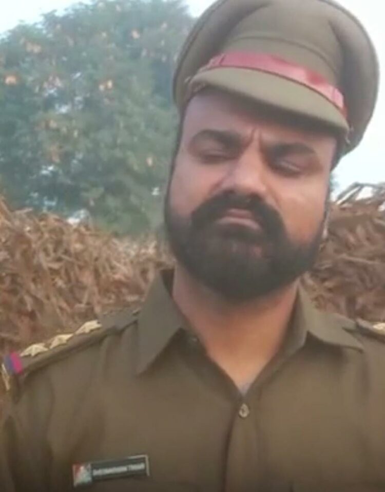 नकली इंस्पेक्टर बनकर बच्चे को स्कूल की वैन से किया अगवा