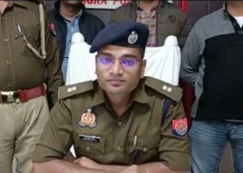 इंटर करने के बाद घर वाले शादी करना चाहते थे, बहनें पढ़ाई करना चाहती थीं