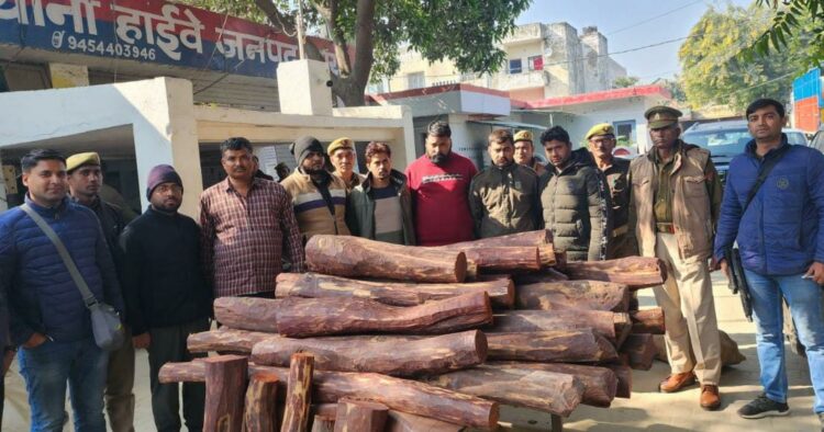 एसटीएफ ने लाल चंदन की तस्करी करते पकड़े सात लोग, कीमत दो करोड़