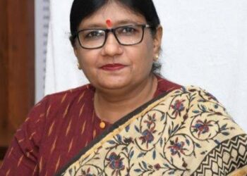दो प्रोफेसर ने कुलपति के खिलाफ खोला मोर्चा, पत्र लिख कहा विवि में असंवैधानिक कार्य हो रहे