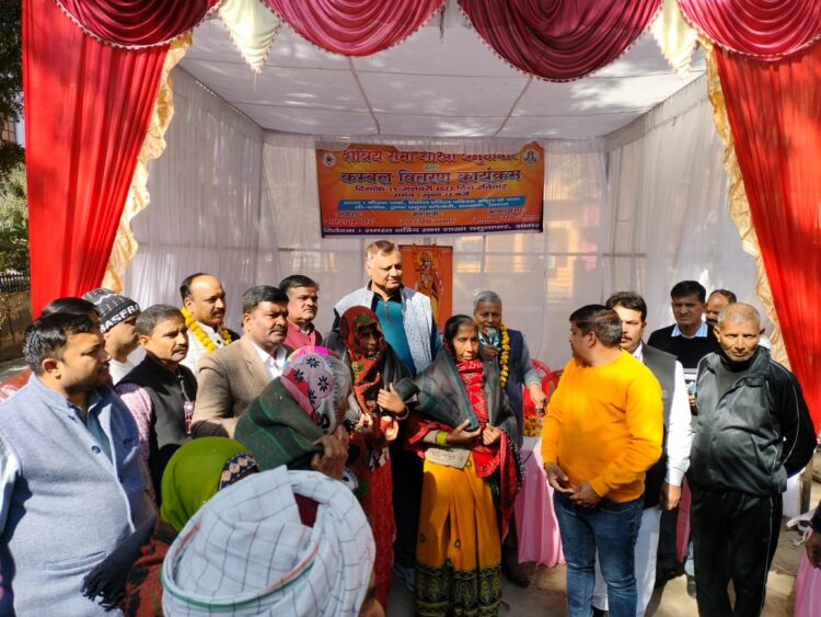 मकर संक्रांति पर पतंग महोत्सव में बच्चों से लेकर बुजुर्ग उमड़े