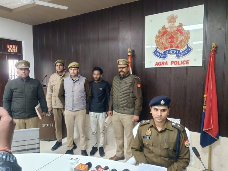 सुबह भंडारा खाता था, शाम को पूजा करता था और रात में चोरी