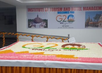 विश्व का सबसे बड़ा पेठा तथा सबसे बड़ी पेठे की रंगोली बनी