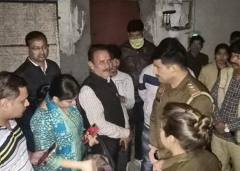 घर में लगी आग में जिंदा जल गईं कस्टम अधिकारी की मां