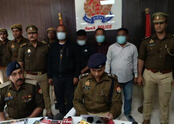 एत्माद्दौला थाना पुलिस ने पकड़ा एक कुंतल 85 किलोग्राम गांजा
