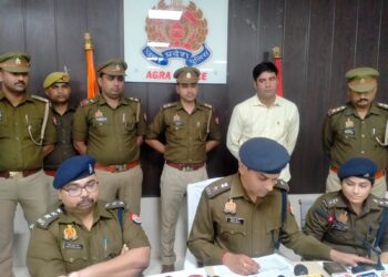 शाहगंज थाना पुलिस ने पकड़े छह शातिर चोर, 12 चोरियां खुलीं