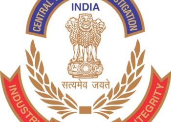आगरा के रेलवे ऑफिस में सीबीआई का छापा