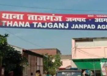 गुलाल लगाने गए युवक को बंधक बनाकर मौसेरे भाइयों ने गला काटा