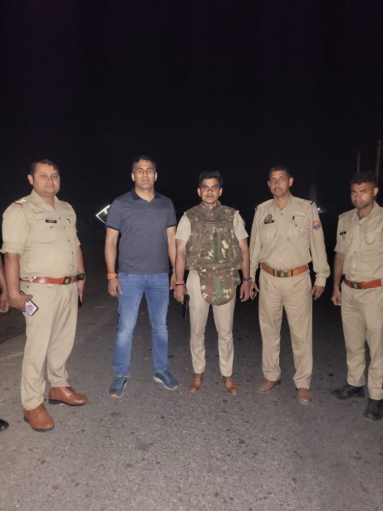 दस हजार का इनामी टोंटी पुलिस मुठभेड़ में हुआ घायल