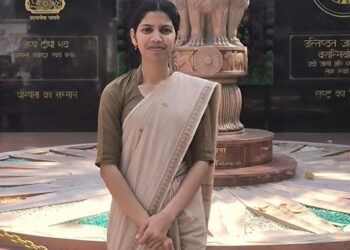 ताजनगरी की दिव्या बनीं यूपीपीएससी की टॉपर