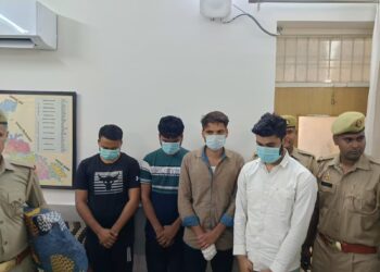 न्यू आगरा पुलिस ने चार आईपीएल सट्टेबाज दबोचे