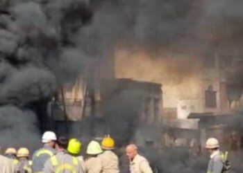 सिकंदरा में जूते और डौकी में पटाखा फैक्ट्री में लगी आग, लाखों का नुकसान