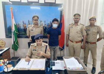 स्वाट टीम और मंटोला पुलिस ने पकड़ा करीब 22 लाख रुपए का अवैध गांजा