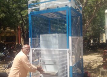 दीवानी कचहरी परिसर के चारों गेटों पर वाटर कूलर्स की हुई स्थापना