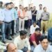 नगर निगम में भारी संख्या में कर्मचारी एकजुट होकर विरोध प्रदर्शन कर रहे