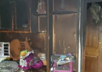 एसी में शॉर्ट सर्किट होने की वजह से घर में लगी आग