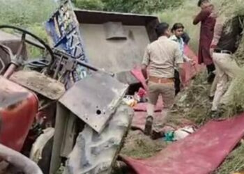 नहर में गिरी ग्रामीणों से भरी ट्रैक्टर-ट्रॉली, तीन की मौत, 12 घायल