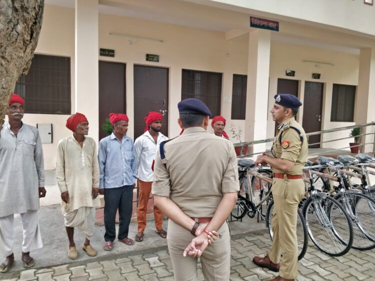 पुलिस कमिश्नर ने किया बसई अरेला थाने का निरीक्षण