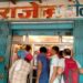 चोरों में पुलिस का खौफ नहीं, आंवलखेड़ा चौकी के पास आभूषण-दुकान में लाखों की चोरी