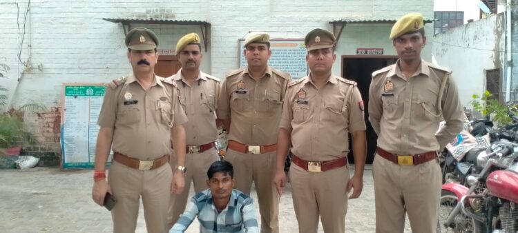 पांच महीने पहले प्रेमिका की हत्या कर शव गड्ढे में दफनाया था, गिरफ्तार