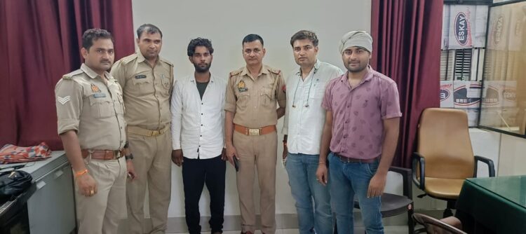 सिकंदरा में महिला के पैसे लेकर भागने वाले ऑटो चालक को किया गिरफ्तार