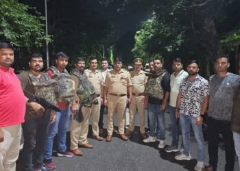 दो मुठभेड़ में दो बदमाश गोली से घायल