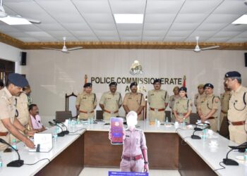आगरा कमिश्नरेट पुलिस हुई हाईटेक, एप के माध्यम से होगी पुलिसकर्मियों की ड्यूटी की निगरानी