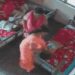 बाल गृह में बच्ची को चप्पल से पीटते हुए अधीक्षिका का वीडियो वायरल