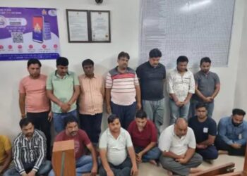 सिकंदरा में होटल में हो रहा था जुआ, संजय कालिया सहित 15 दबोचे