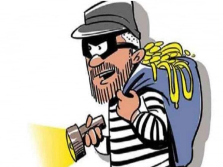 सरला बाग में अधिवक्ता के घर में हुई 18 लाख की चोरी