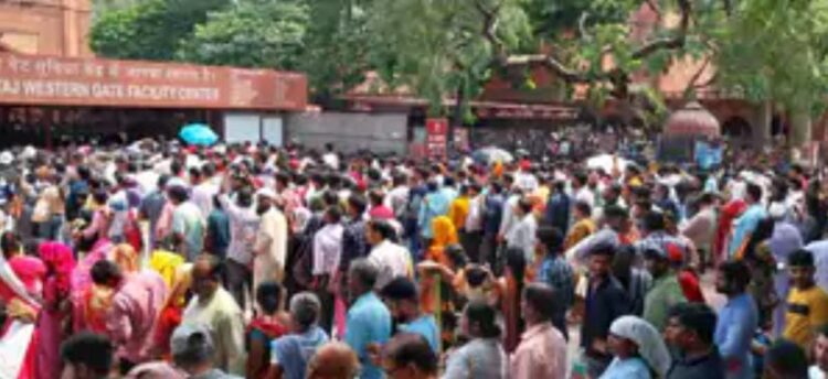 रविवार को 46 हजार पर्यटकों ने ताज का किया दीदार