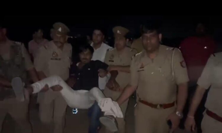 स्कूल में पड़ी डकैती में वांछित एक और बदमाश से पुलिस की मुठभेड़, पैर में लगी गोली