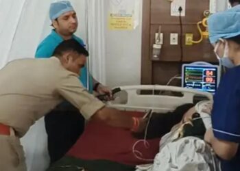 क्षेत्र बंटवारे को लेकर किन्नरों के दो गुटों में खूनी संघर्ष