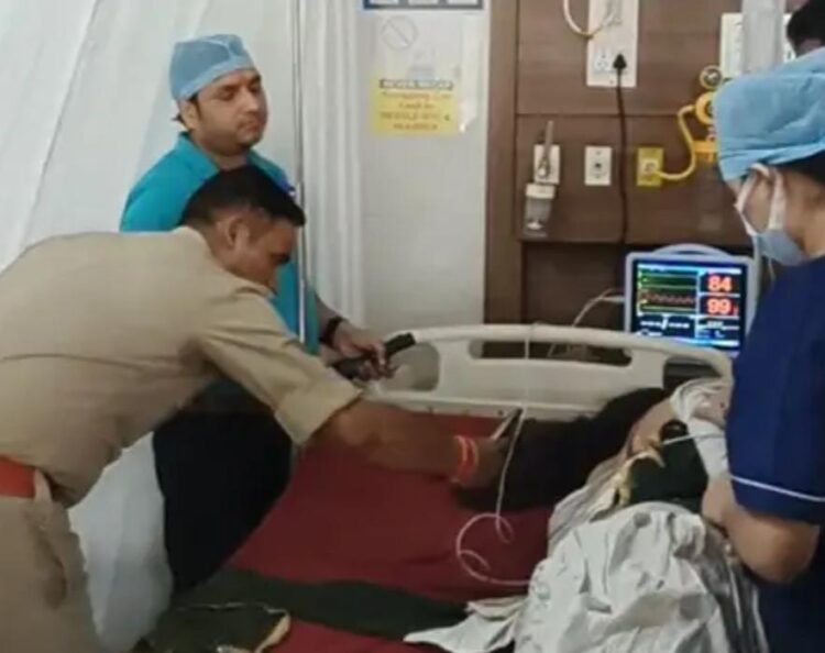 क्षेत्र बंटवारे को लेकर किन्नरों के दो गुटों में खूनी संघर्ष