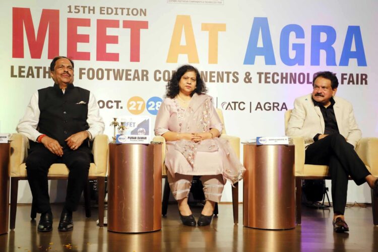 मीट एट आगरा में एक छत के नीचे दिख रहा है जूता उद्योग में आधुनिकता और इनोवेशन का संगम
