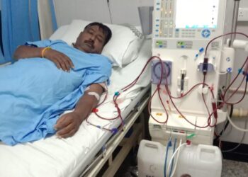 दोनों किडनी फेल मरीज से स्थाई करने के नाम पर मांगी जा रही रिश्वत