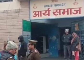 लोहामंडी में दिनदहाड़े आर्य समाज मंदिर में पिस्टल तानकर महिला के आभूषण लूटे