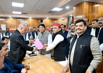 सुमन ने राज्यसभा के लिए किया नामांकन