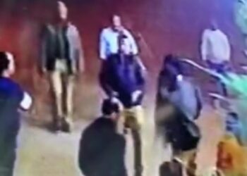 ढाबे पर गुंडे बने पुलिसवालों में दो पर हुई लाइन हाजिर की कार्रवाई