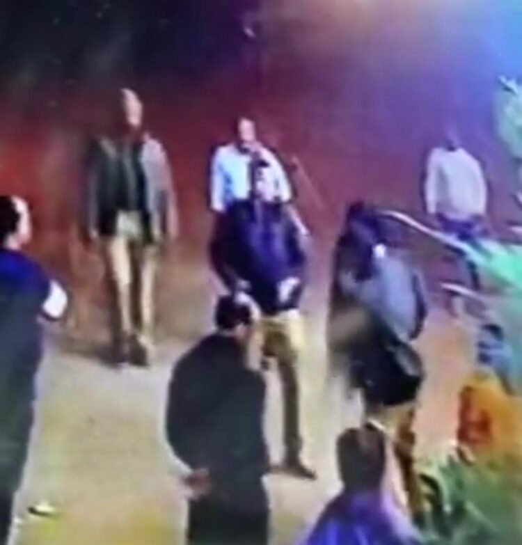 ढाबे पर गुंडे बने पुलिसवालों में दो पर हुई लाइन हाजिर की कार्रवाई