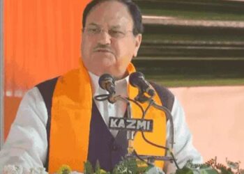 अखिलेश, डिंपल और शिवपाल की पार्टी परिवार की पार्टी है: जेपी नड्डा