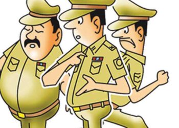 दबिशकांड: घटना के बाद आखिर न्यू आगरा थाने के आठ पुलिसकर्मी क्यों हैं छुट्टी पर?