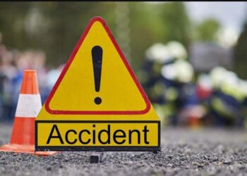 होली मिलन में जा रहे स्कूटी सवार दंपती को रौंदा, पति की मौत के बाद हंगामा