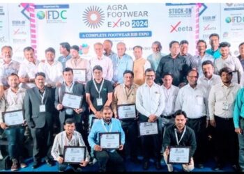 आगरा फुटवियर एक्सपो में 10 हजार से ज्यादा विजिटर
