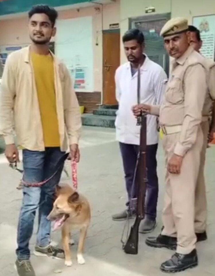 जिस कुत्ते की वजह से विवाद हुआ था, वह आरोपी के घर में बंद था