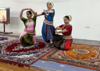 बच्चों को पढ़ाने में नृत्य की कला का भी प्रयोग करेंगे तो बच्चे भी विषय को बेहतर समझेंगे